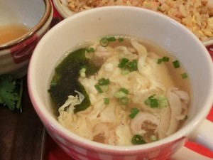 男子ごはんの大倉忠義さんの鶏パク(茹で鶏のパクチー和え)&ゴータマのプースー(かきたまスープ)