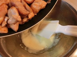 キューピー3分クッキングのチキンソテーにんにくマヨソース