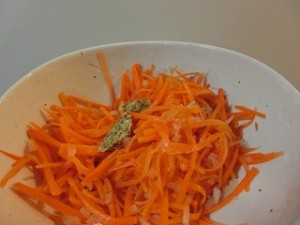 男子ごはんのにんじんの粒マスタードサラダ