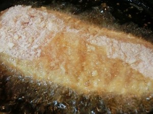 ZIP!速水もこみちのMOCO'Sキッチンのもこみち流 鶏むね肉のカツ 〜トマトソースがけ〜