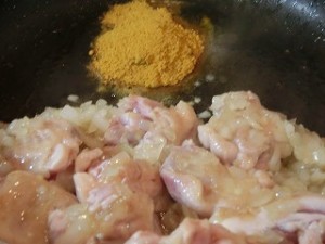 モーニングバード!プロ技キッチン!のフライパンチキンカレー