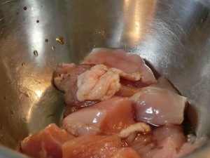 ノンストップ!の鶏肉とブロッコリーのニンニクマヨサラダ