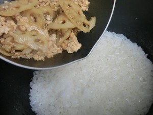 NHKきょうの料理ビギナーズのれんこんと豚ひき肉の混ぜご飯