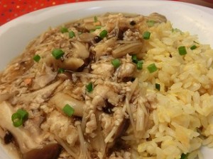 いっぷく!まんぷくキッチンのキノコたっぷり あんかけチャーハン