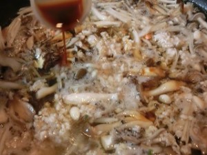 いっぷく!まんぷくキッチンのキノコたっぷり あんかけチャーハン