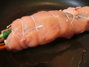 ノンストップ!のロールチキン☆鶏むね照焼きチキンロール
