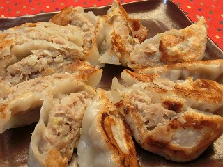 ジューシー 人気 餃子 レシピ 餃子がジューシーにならない理由！肉汁溢れる美味しい作り方やコツは？｜知っておきたい食のあれこれ！