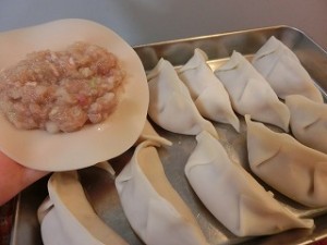 いっぷく!まんぷくキッチンの保存版!パリパリジューシー焼き餃子