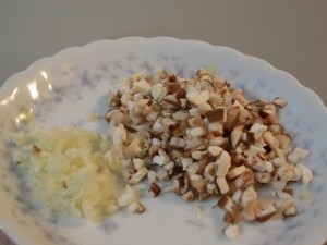 男子ごはんのブロッコリーとポテトのニンニクきのこソース