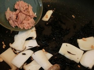 ノンストップ!のひじきとツナのピリ辛パスタ