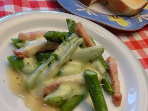 上沼恵美子のおしゃべりクッキングのアスパラとチーズの黒こしょう風味
