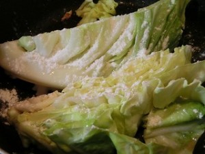 ノンストップ!の春キャベツと鶏ムネ肉のチーズ蒸し鍋〜♪