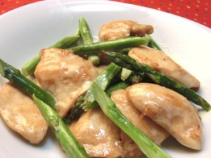 ノンストップ!のむね肉とアスパラのマヨポン炒め