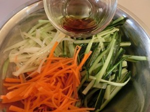 男子ごはんの中華風千切りサラダ