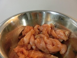 おかずのクッキングの鶏の手綱(たづな)揚げ