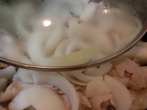 ノンストップ!の新玉ねぎと豚肉のとろ〜り炒め煮