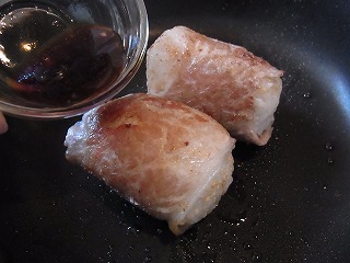 nikumaki-onigiri-sugi2.jpg