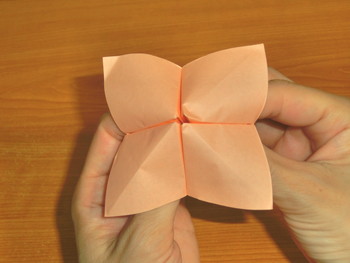 パクパク 折り紙 おりがみでパクパク（パックンチョ）を作ってあそぼう！