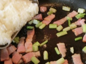 ノンストップ！のセロリとベーコンのチャーハン