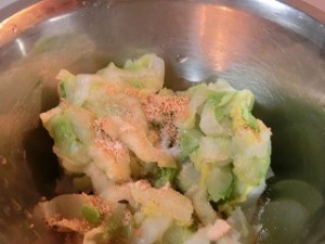 ノンストップ！の白菜が丸ごと食べたくなる簡単サラダ